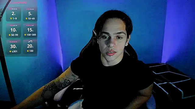 Snapshot of Maximiliano_scoott__ chatting on 09/10/25, 07:58 Maximiliano scoott   online show from 09/10/25, 07:58