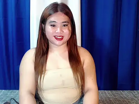 Snapshot of queen_staceyy chatting on 09/13/25, 05:13 queen staceyy online show from 09/13/25, 05:13