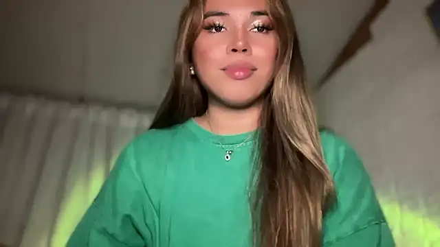 Snapshot of goddessofalltime chatting on 11/16/25, 02:44 goddessofalltime online show from 11/16/25, 02:44