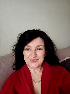 Snapshot of MilaSky4701 chatting on 10/17/25, 02:19 MilaSky4701 online show from 10/17/25, 02:19