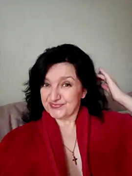 Snapshot of MilaSky4701 chatting on 12/21/25, 01:18 MilaSky4701 online show from 12/21/25, 01:18