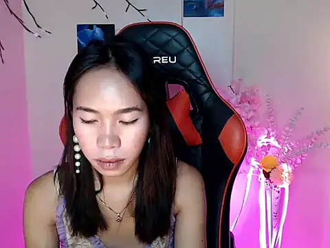 Shindoll online show from 11/01/25, 03:08