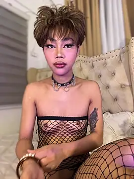 Innocent yanixx69 online show from 07/18/26, 08:34