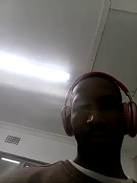 YourCrush010 online show from 04/28/26, 12:53