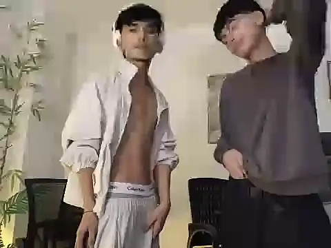 Snapshot of twink_pinoy chatting on 06/24/26, 12:31 twink pinoy online show from 06/24/26, 12:31