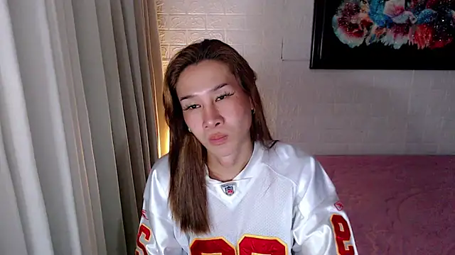 TRANSGODDESSA online show from 12/01/25, 06:51