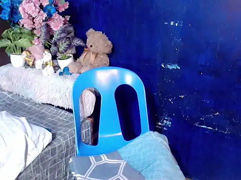 Reynelcock online show from 04/09/26, 06:19