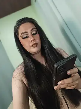 Snapshot of mistress_loy chatting on 06/19/26, 05:45 mistress loy online show from 06/19/26, 05:45