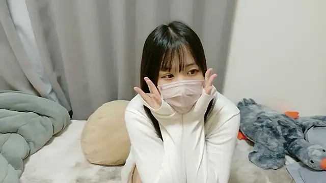 Snapshot of karen-chan chatting on 09/17/25, 11:45 karen-chan online show from 09/17/25, 11:45