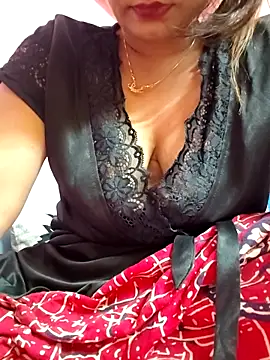 Snapshot of HOTT_SHANAYA chatting on 12/19/25, 07:32 HOTT SHANAYA online show from 12/19/25, 07:32