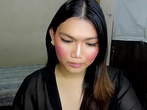 Lou heart online show from 10/20/25, 03:12