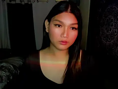 Lou heart online show from 12/17/25, 10:38