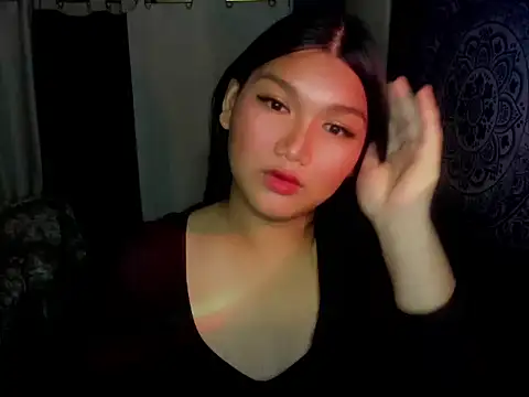 Lou heart online show from 12/21/25, 04:14