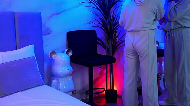 Izabellle02 online show from 03/08/26, 04:49