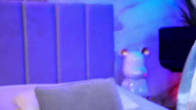 Izabellle02 online show from 03/27/26, 08:26