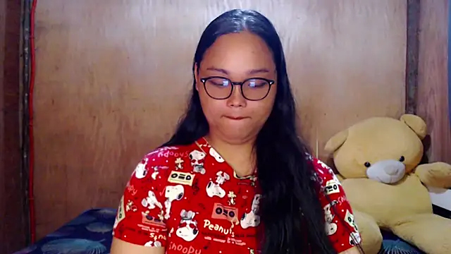 Snapshot of _Lylia chatting on 10/01/25, 01:00 Lylia online show from 10/01/25, 01:00