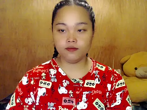 Snapshot of _Lylia chatting on 11/01/25, 09:33 Lylia online show from 11/01/25, 09:33