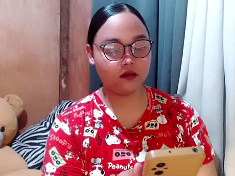  Lylia online show from 12/21/25, 06:31