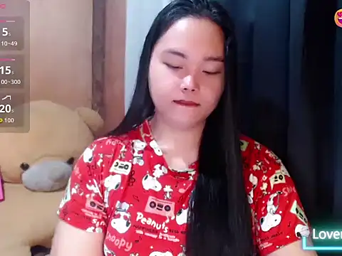 Snapshot of _Lylia chatting on 06/25/26, 10:03 Lylia online show from 06/25/26, 10:03