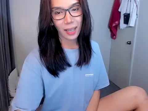 Snapshot of lucyshanex chatting on 10/11/25, 09:57 lucyshanex online show from 10/11/25, 09:57