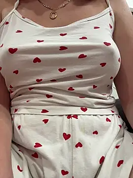 Snapshot of Umka-29 chatting on 11/20/25, 03:45 Umka-29 online show from 11/20/25, 03:45