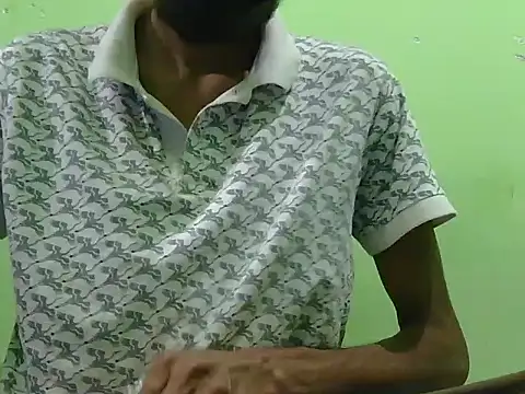 Snapshot of rockyy23boy chatting on 09/18/25, 03:58 rockyy23boy online show from 09/18/25, 03:58