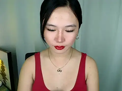 Snapshot of Ricaliciuos chatting on 05/26/26, 11:12 Ricaliciuos online show from 05/26/26, 11:12