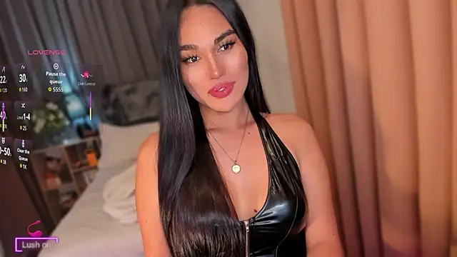 Snapshot of Fox_Smithxx chatting on 04/18/26, 06:01 Fox Smithxx online show from 04/18/26, 06:01