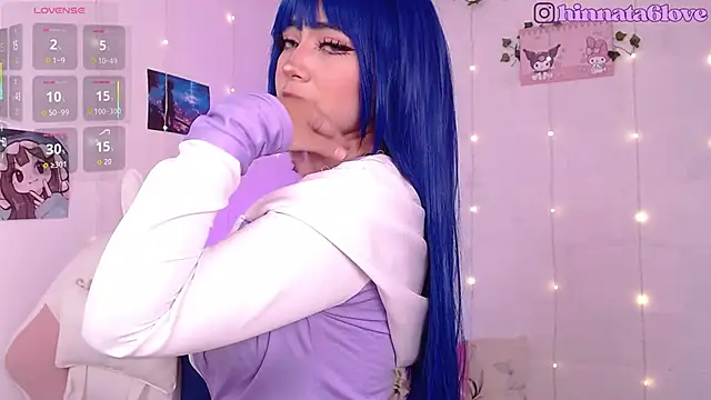 hinnata lovely online show from 11/16/25, 12:33