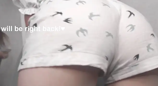 cute elfy  online show from 12/18/25, 01:17