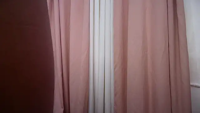Yoursexy adriana online show from 06/24/26, 01:32