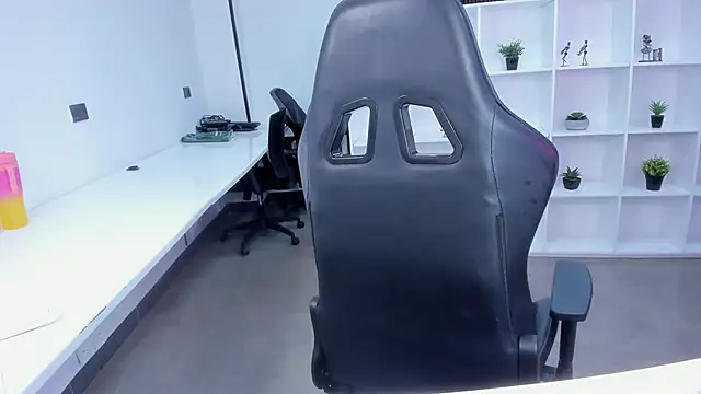 megan bigboobs  online show from 11/22/25, 12:37