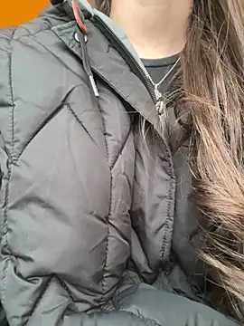 Isabella21  online show from 02/19/26, 11:01