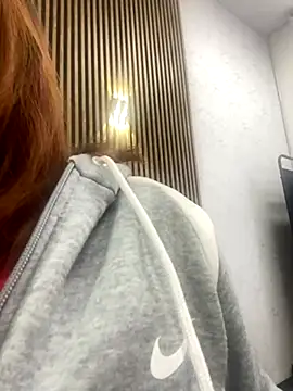 LorenBeiker- online show from 10/08/25, 11:52