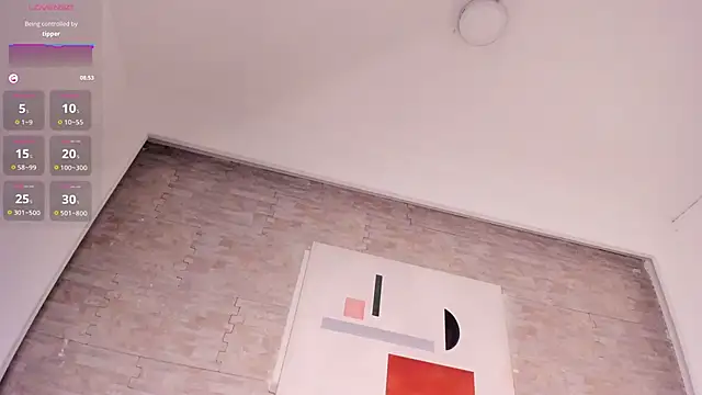 estefanyy  online show from 09/30/25, 12:21