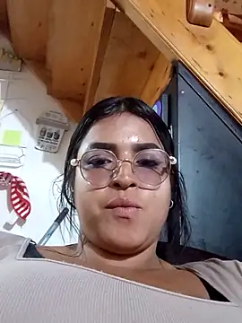 katia durand online show from 10/27/25, 09:19