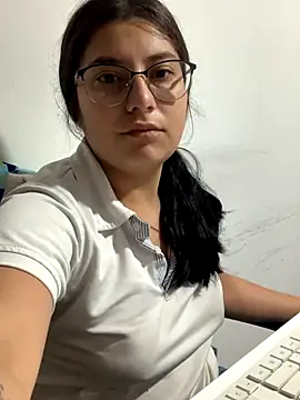 Snapshot of Velma_star chatting on 09/19/25, 11:33 Velma star online show from 09/19/25, 11:33