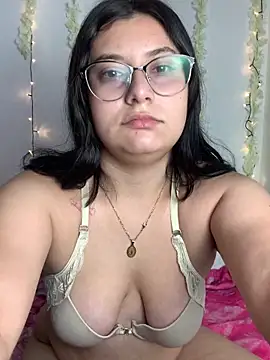 Velma star online show from 12/17/25, 12:11