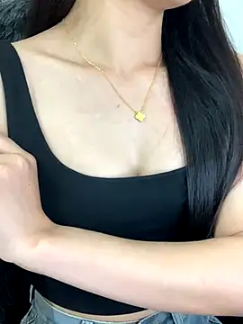 JennyQueen18 online show from 10/22/25, 04:24