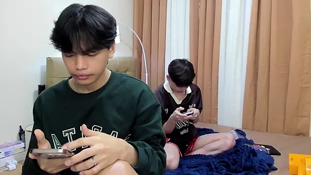 Snapshot of hotfreshdior chatting on 10/02/25, 11:12 hotfreshdior online show from 10/02/25, 11:12