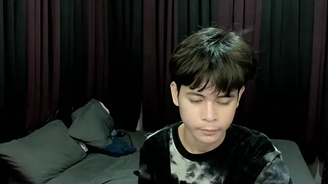 hotfreshdior online show from 12/03/25, 04:27