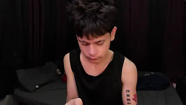 hotfreshdior online show from 02/02/26, 05:00