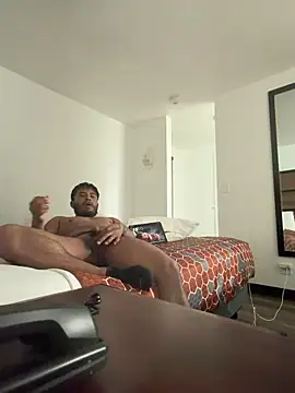 Snapshot of edddy23 chatting on 02/14/26, 04:53 edddy23 online show from 02/14/26, 04:53