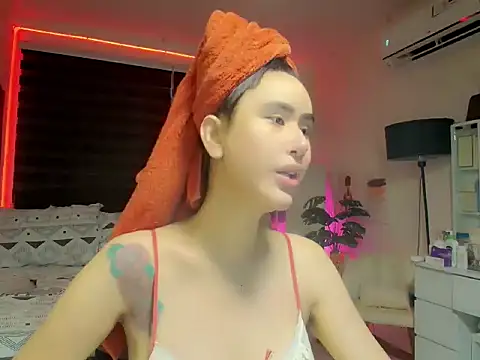 XhotcockcumXts online show from 06/28/26, 01:33