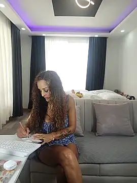 evasweett   online show from 02/06/26, 04:21