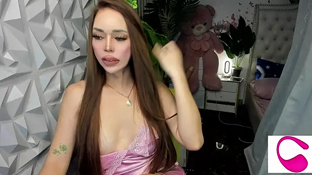 Snapshot of janecomander chatting on 10/28/25, 06:39 janecomander online show from 10/28/25, 06:39