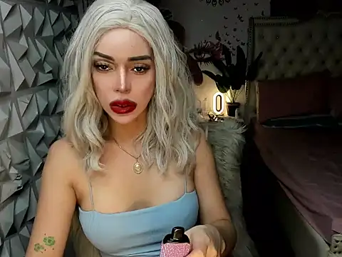 Snapshot of janecomander chatting on 11/23/25, 08:58 janecomander online show from 11/23/25, 08:58