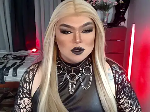 Snapshot of michellevixen922 chatting on 09/14/25, 05:06 michellevixen922 online show from 09/14/25, 05:06