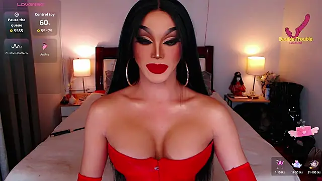 Snapshot of xQueenElektrax chatting on 09/22/25, 01:40 xQueenElektrax online show from 09/22/25, 01:40