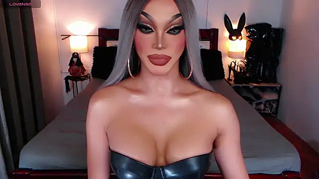 Snapshot of xQueenElektrax chatting on 11/29/25, 04:15 xQueenElektrax online show from 11/29/25, 04:15